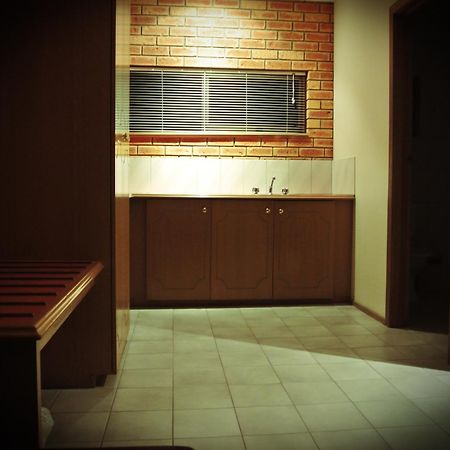 Eltham Motor Inn Melbourne Exterior foto
