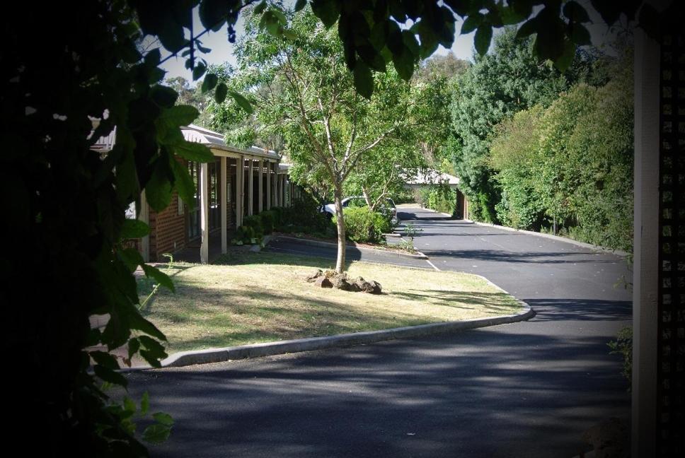Eltham Motor Inn Melbourne Exterior foto
